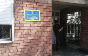 В Запорожье СБУ проводит обыски в воинской части:   командование подозревают в хищениях почти на 2 миллиона (ФОТО)