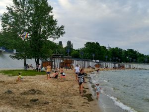 На каких пляжах Запорожья купаться опасно