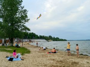 Летний отдых в Запорожье: насколько городские пляжи готовы принимать отдыхающих (ОБЗОР)