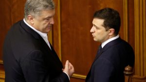У Зеленского косвенно вступились за Порошенко в самом громком последнем скандале