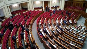 Нардепы хотят легализовать больше причин для отсутствия в Раде (СПИСОК)