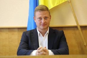 “Хорошей вам дроч.и!”: как глава района в Запорожье общается в сети с жителями (ФОТО)