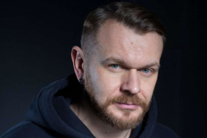 Певец Положинский отказался от ордена, указ о котором подписал Зеленский (ВИДЕО)