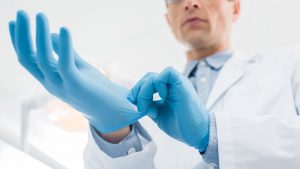 В Запорожье медики незаметно подправили данные статистики по COVID-19