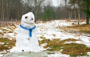 Тепло в декабре и снег под Новый год: синоптики рассказали, какой будет зима в Украине