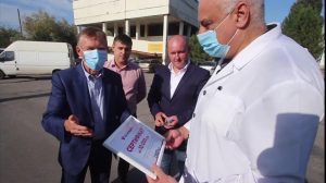 Депутат передал главврачу деньги (ВИДЕО)