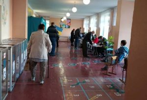 Стала известна явка на участках в Запорожье на 16:00 (ОБНОВЛЕНО)