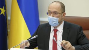Кабмин разрешил тратить деньги с фонда по борьбе с COVID-19 на патриотические сериалы