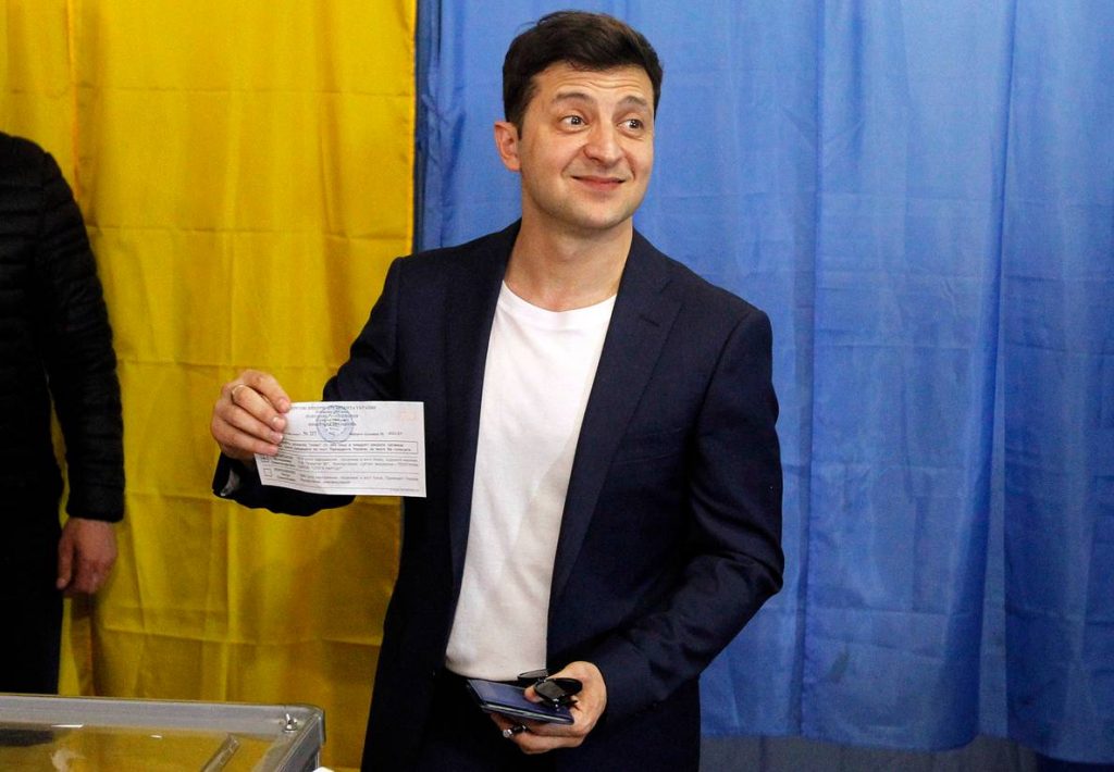 Провал «слуг» на местных выборах: Зеленский очертил свои полномочия в городах