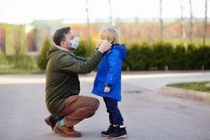 Начнут с закрытия заведений на выходных: как в Украине будут ужесточать карантин