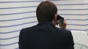 Звонят из “банков” и просят деньги от имени друзей: как мошенники наживаются на украинцах