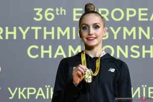Юная запорожанка Полина Карика стала чемпионкой Европы по гимнастике (ВИДЕО)