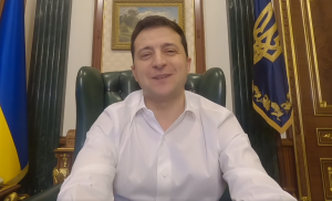 Зеленский вновь пошутил на теме COVID-19, вспомнив про магазины ROSHEN
