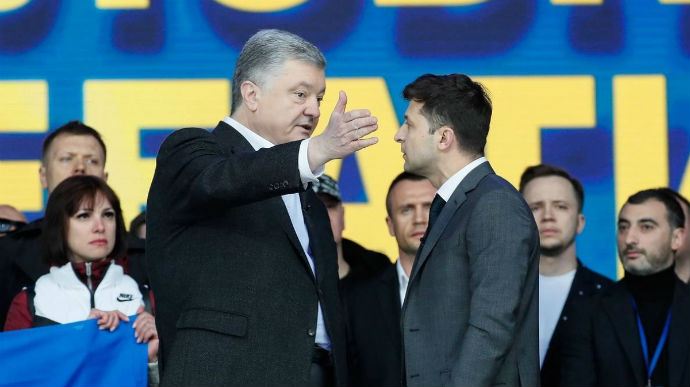 Порошенко догоняет Зеленского в президентском рейтинге