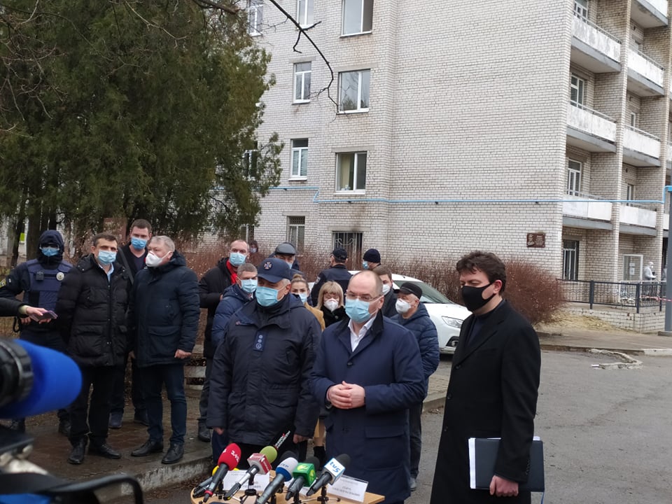 Степанов прибыл в Запорожье и ответил на вопросы о трагедии в больнице