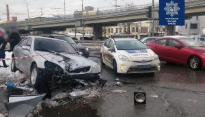 Водитель под наркотиками сбил двух пешеходов: подробности ДТП в Киеве (ФОТО)