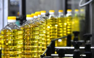 До 60 грн за бутылку: почему в Украине резко подорожало подсолнечное масло