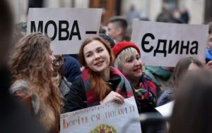 Когда и на сколько начнут штрафовать за отказ обслуживать на украинском языке