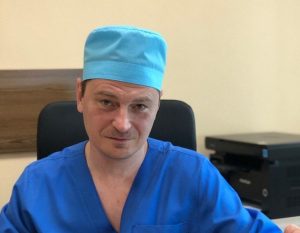“Спасибо, что спасаете людей и моего отца”: запорожский врач-реаниматолог рассказал о благодарности пациентов (ФОТО)
