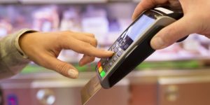 Приватбанк может отключить Apple Pay и Google Pay