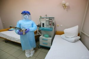 План по койкам: что не так с 300% “ковидными” надбавками в Запорожской области
