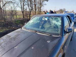 Под Запорожьем со стрельбой задержали бывшего начальника прокуратуры: требовал деньги у главы села (ФОТО)