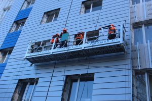 В Запорожье утепляют корпус областной больницы: фото с места проведения работ