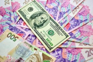 Курс доллара в Украине до конца года может резко измениться: причины