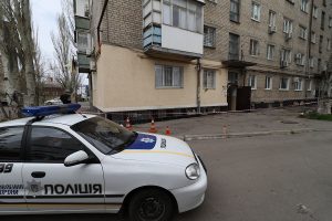 В Запорожской области в окно многоэтажки бросили гранату: место оцепили (ФОТО)