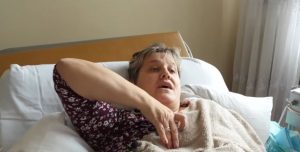 Женщину парализовало “до кончиков пальцев” после вакцинации CoviShield в Киеве