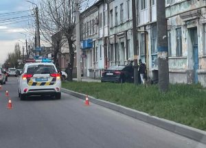 В Запорожской области иномарка “влетела” в жилой дом (ФОТО)