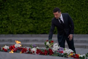 Как Зеленский поздравил украинцев с 9 мая (ВИДЕО)