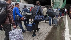 Известно, сколько украинцев переехали в Польшу с начала года: каковы условия их проживания