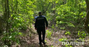 Ссора дома стала последней каплей: сбежавшего из дома подростка нашли повешенным под Одессой