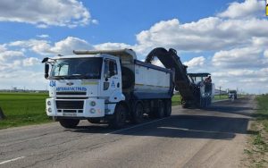 Азовское море: началась реконструкция автодороги в Кирилловку