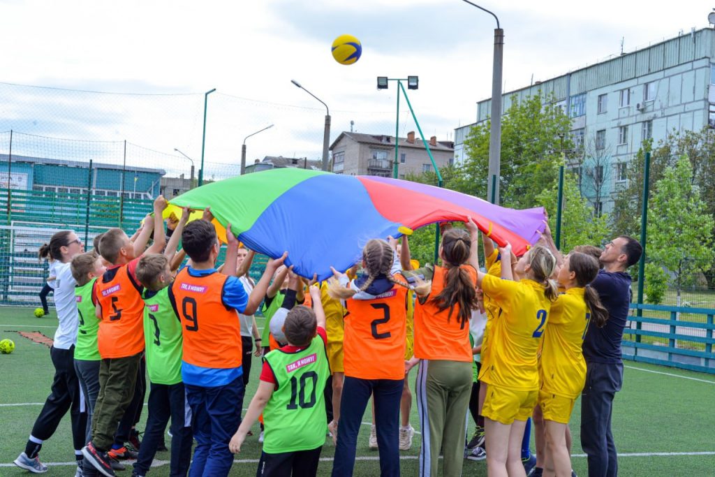 Parimatch Foundation провел в Запорожской области футбольную тренировку для детей