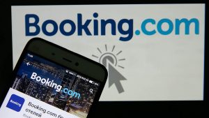 На Booking.com начали массово блокировать отели на Азовском море