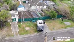 Массово продавали оружие в Запорожскую область: спецназ с БТРом задержал банду (ФОТО, ВИДЕО)