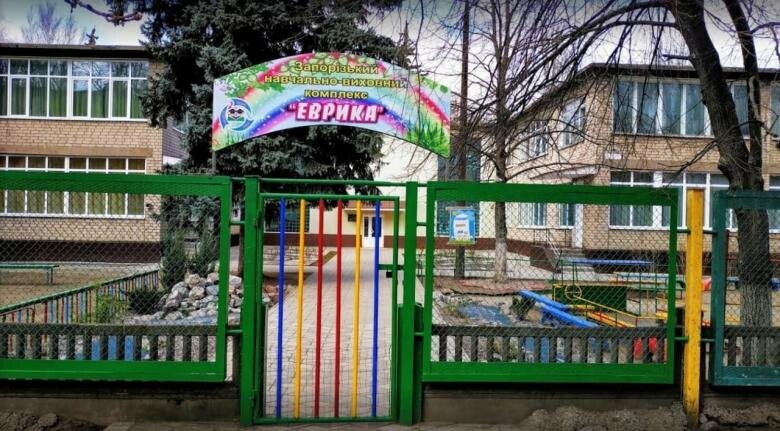Падение 4-летнего ребенка из окна детсада в Запорожье: кого уволят