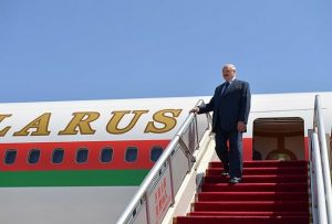 Украина закроет воздушное пространство для Беларуси: названа дата