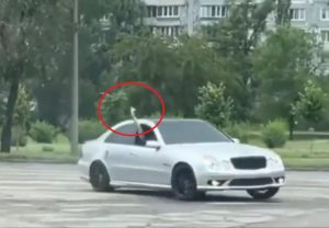 Полиция разыскала “дрифтеров” на Mercedes, устроивших стрельбу в центре Запорожья (ФОТО)