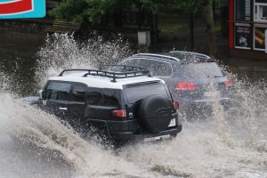 В сети показали затопленные улицы Бердянска (ФОТО)