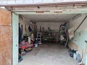 В Запорожье “Укртелеком” сдаёт в аренду два гаража (ФОТО)