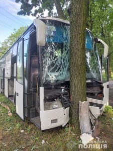 Направлявшийся в Запорожье международный автобус попал в ДТП (ФОТО)