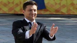 Сколько украинцев обеднели за два года Зеленского (ОПРОС)