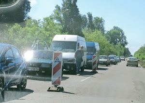 На пути в Кирилловку остался один участок дороги с пробками (ФОТО, ВИДЕО)