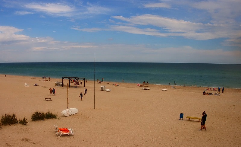 Как выглядят пляжи Кирилловки в первые выходные июня (ФОТО)