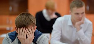 В украинских школах отменяют 10-11 классы: что известно