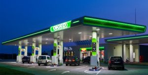 В Запорожье заправка ОККО попала в скандал: в газовый баллон объёмом 35 литров заправили все 39