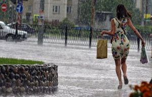Июль в Украине завершается ливнями
